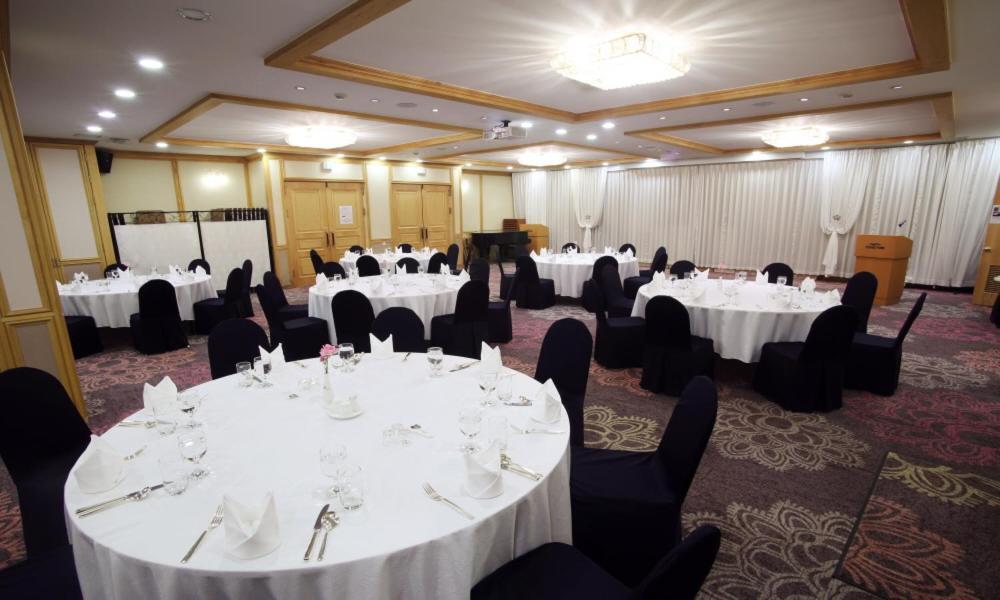 Admiral Hotel Geoje Bagian luar foto